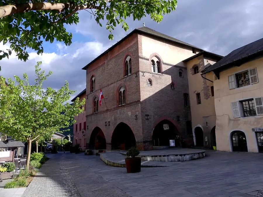 Maison Rouge