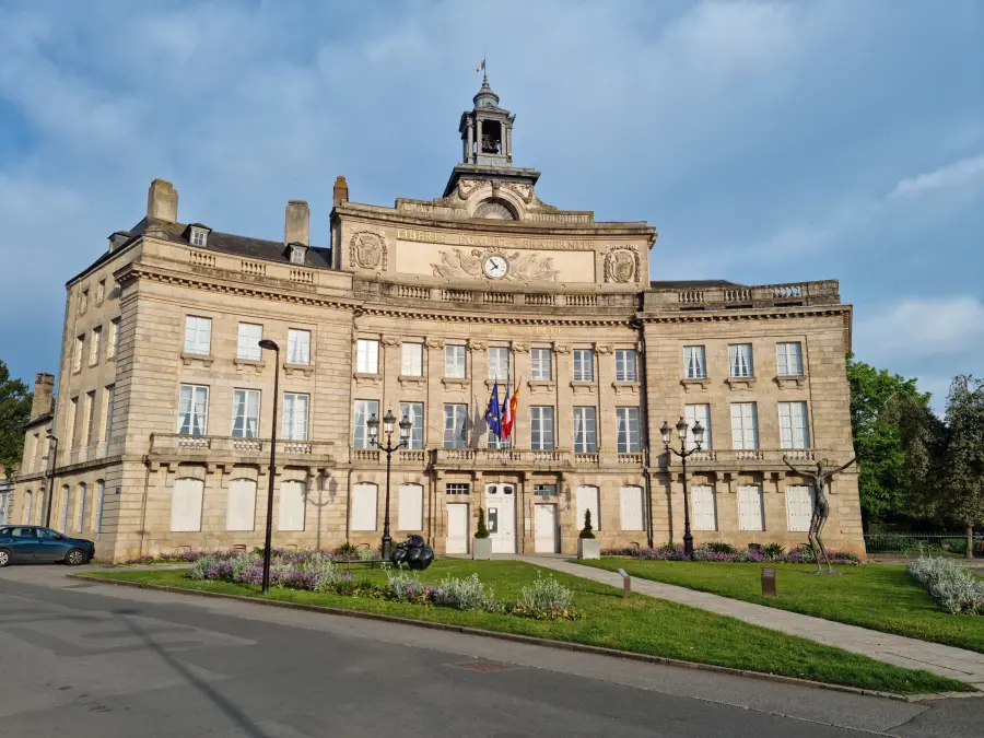 Château des Ducs (Place Foch)