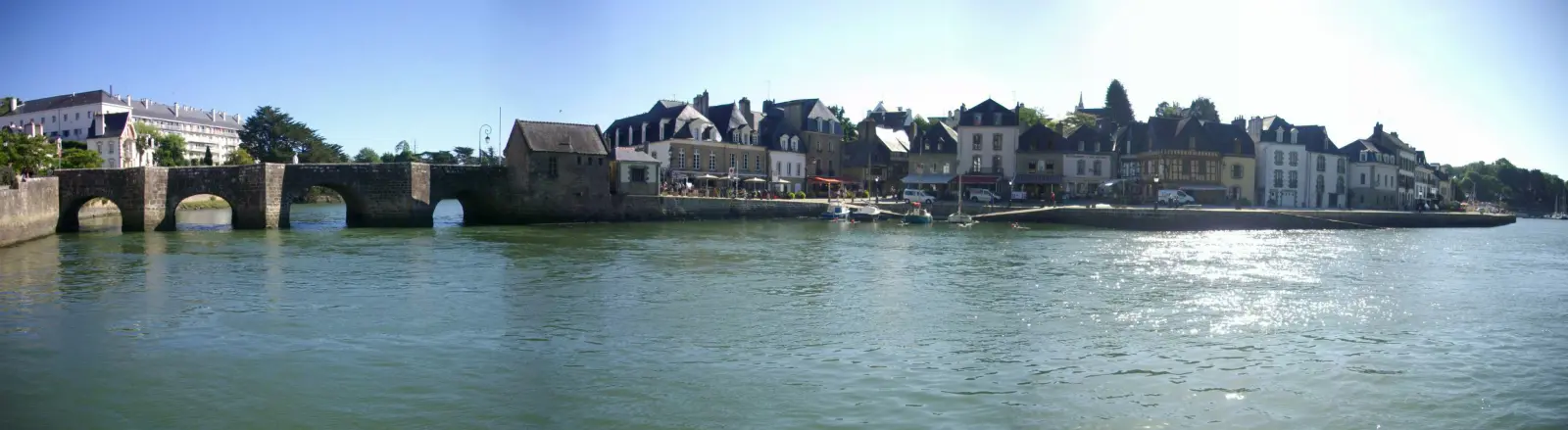Auray
