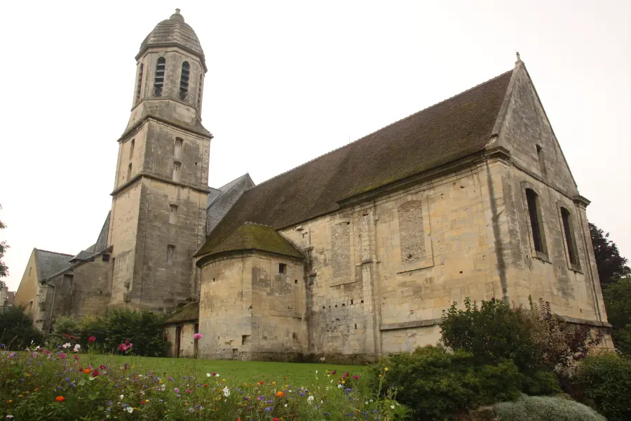 Collégiale du Saint-Sépulcre