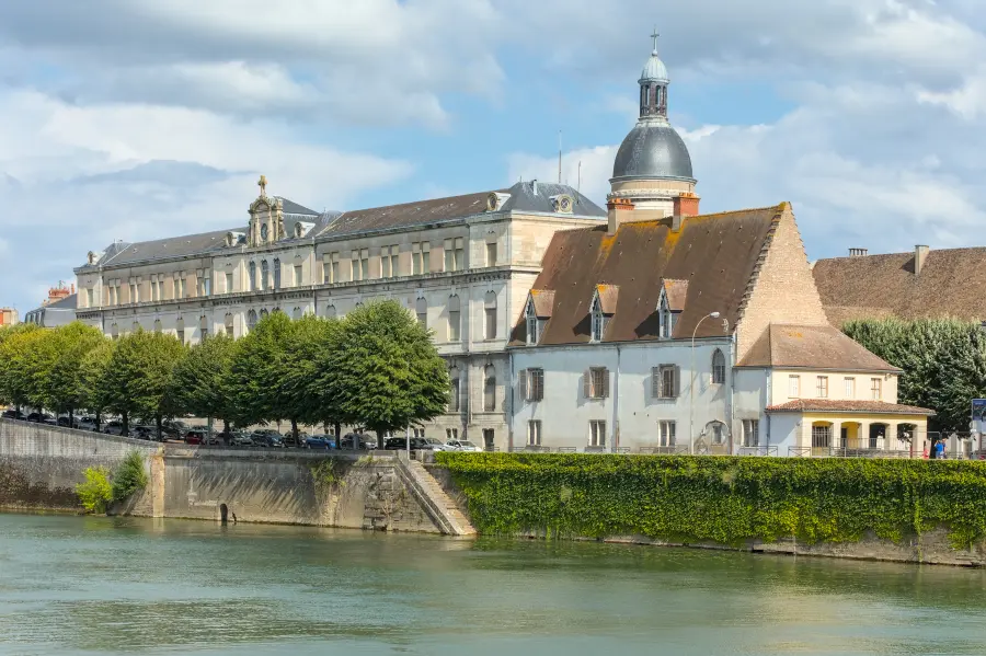 L'Hôpital