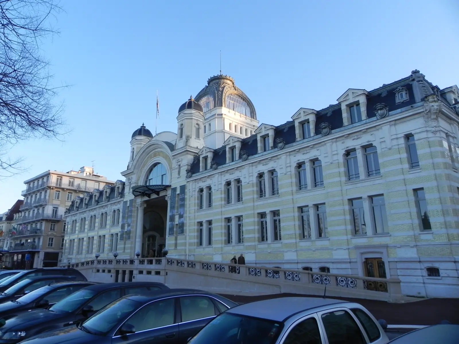 Évian-les-Bains