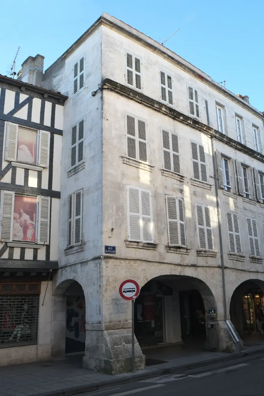 Rue du Palais