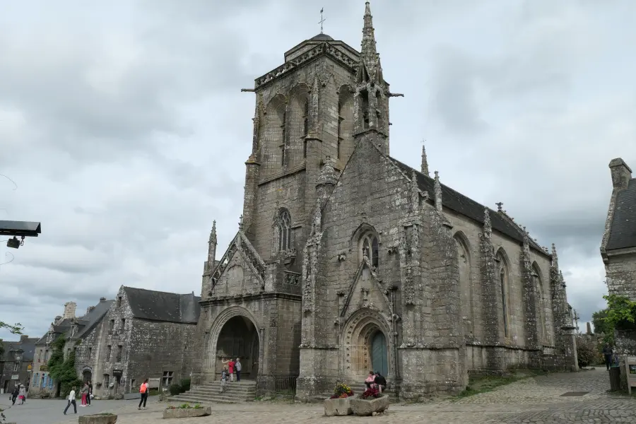 Église Saint-Ronan et chapelle du Pénity