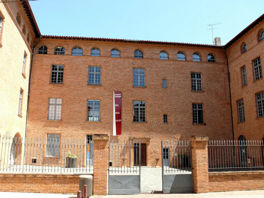 Ancien Collège et allées de l'Empereur