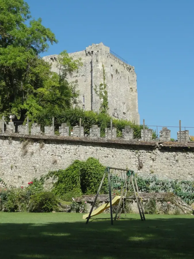 Le Donjon