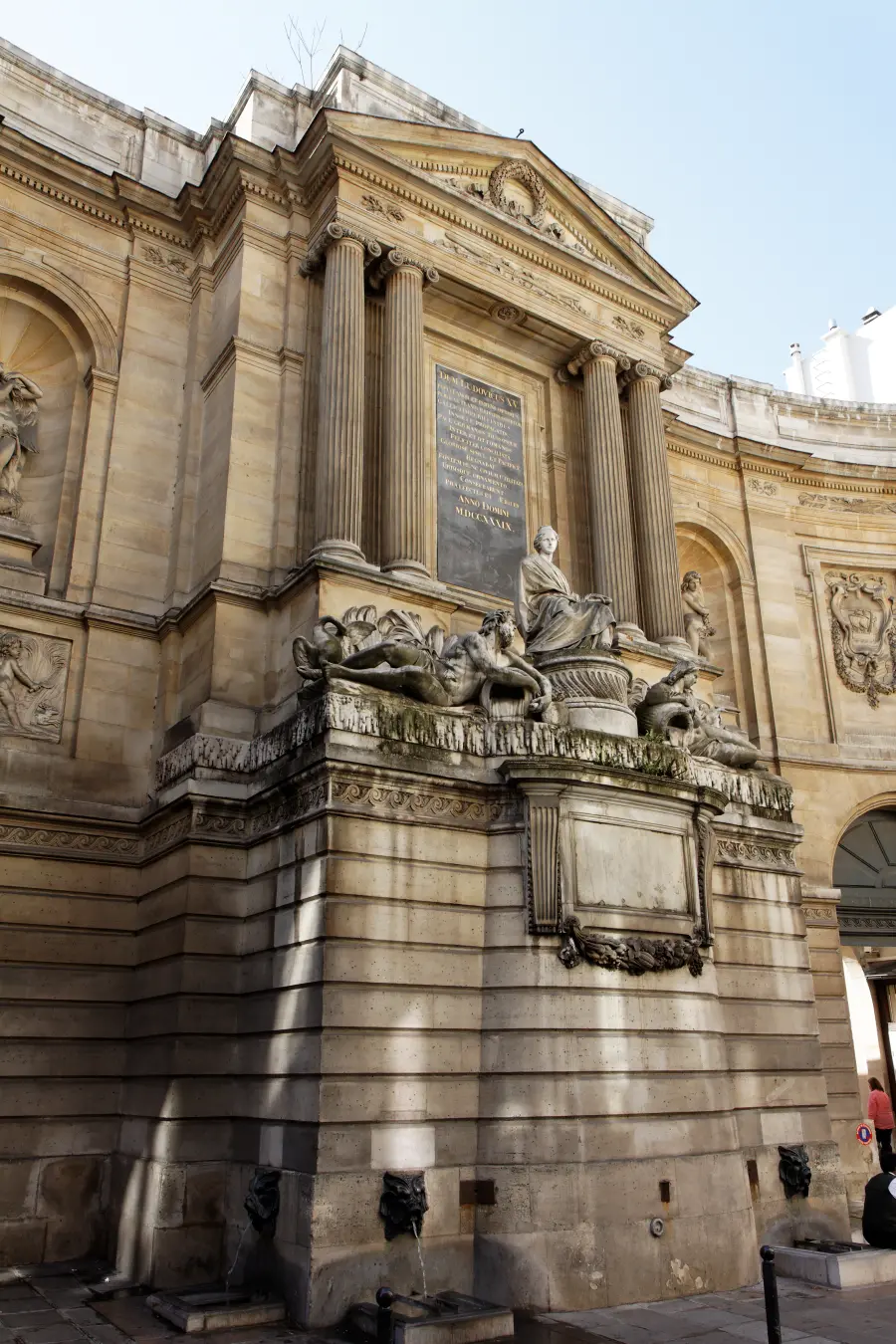 Fontaine des Quatre-Saisons