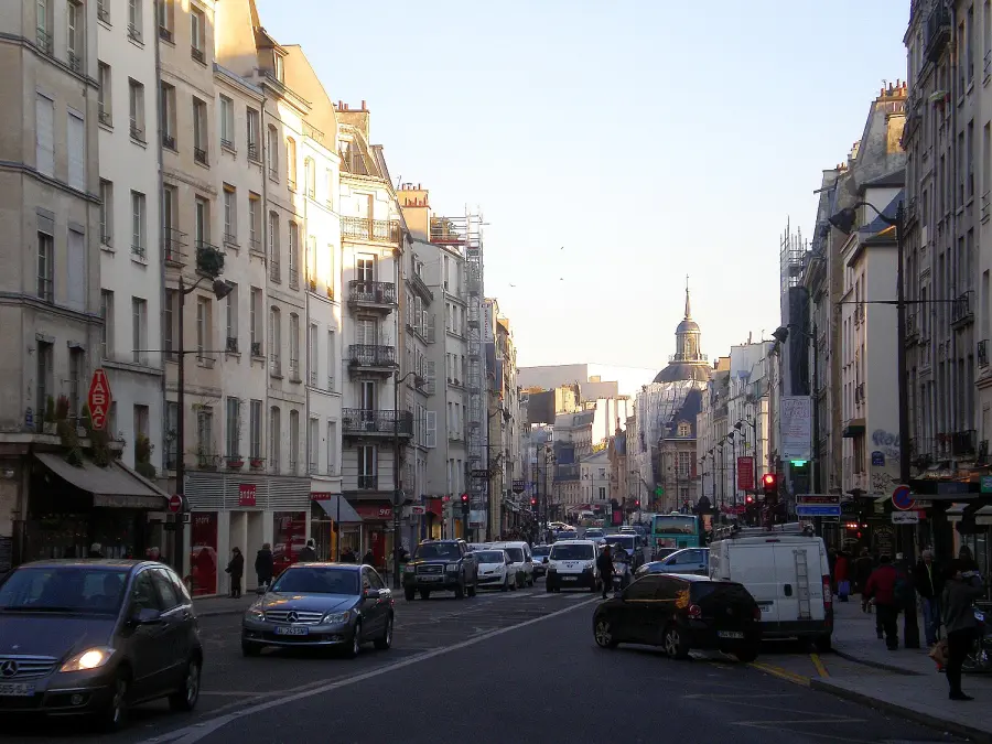 Rue Saint-Antoine