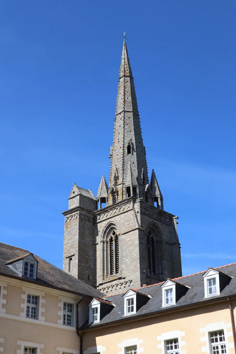 Tour gothique de l'abbatiale