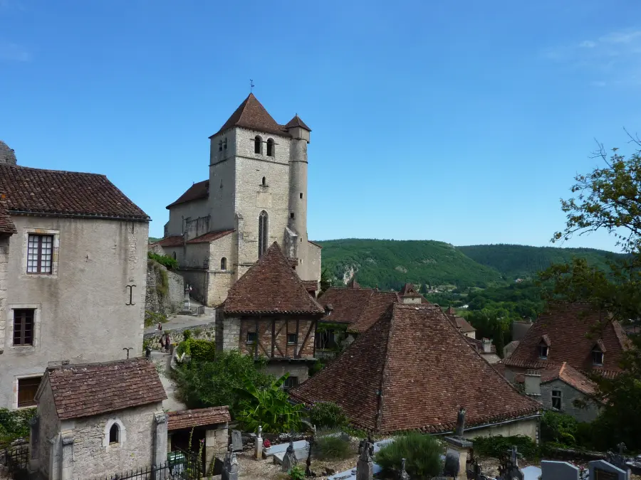 Église fortifiée Saint-Cyr