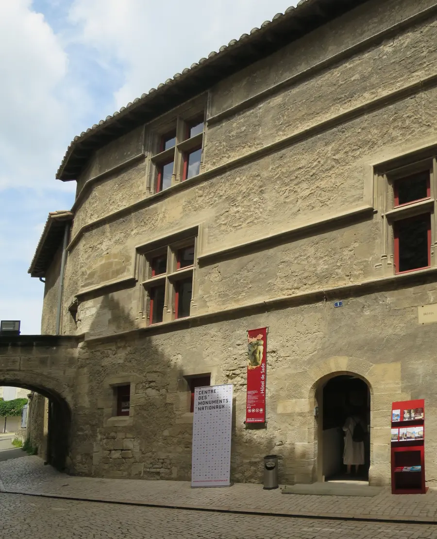 Hôtel de Sade (musée lapidaire)