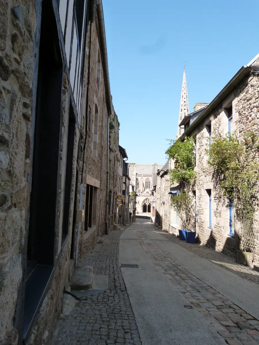Rue Saint-Yves